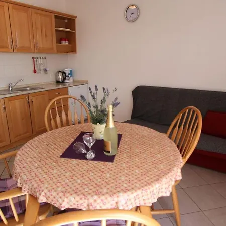 בית הארחה Miko