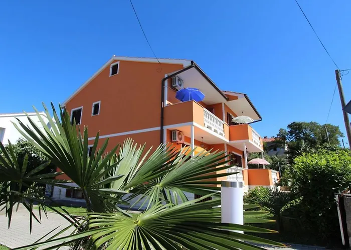 Miko مالينسكا